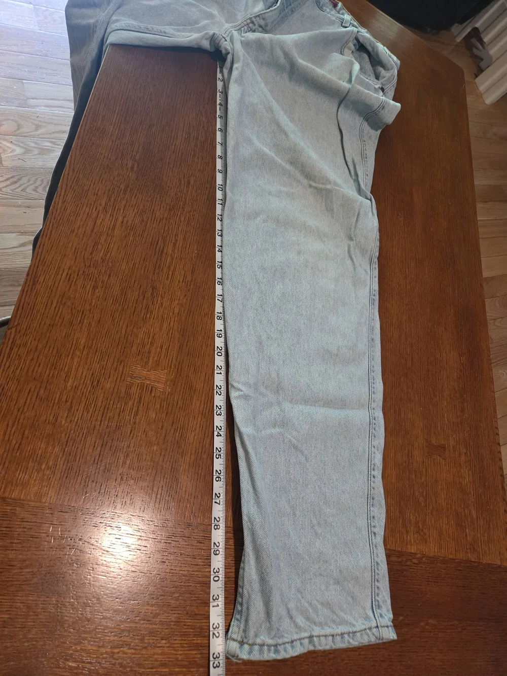 Levi's Signature Loose Fit Light Wash Jeans